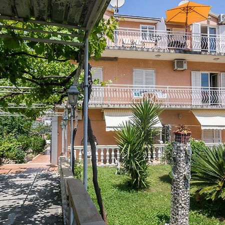 Vikeli Appartement Trogir Buitenkant foto