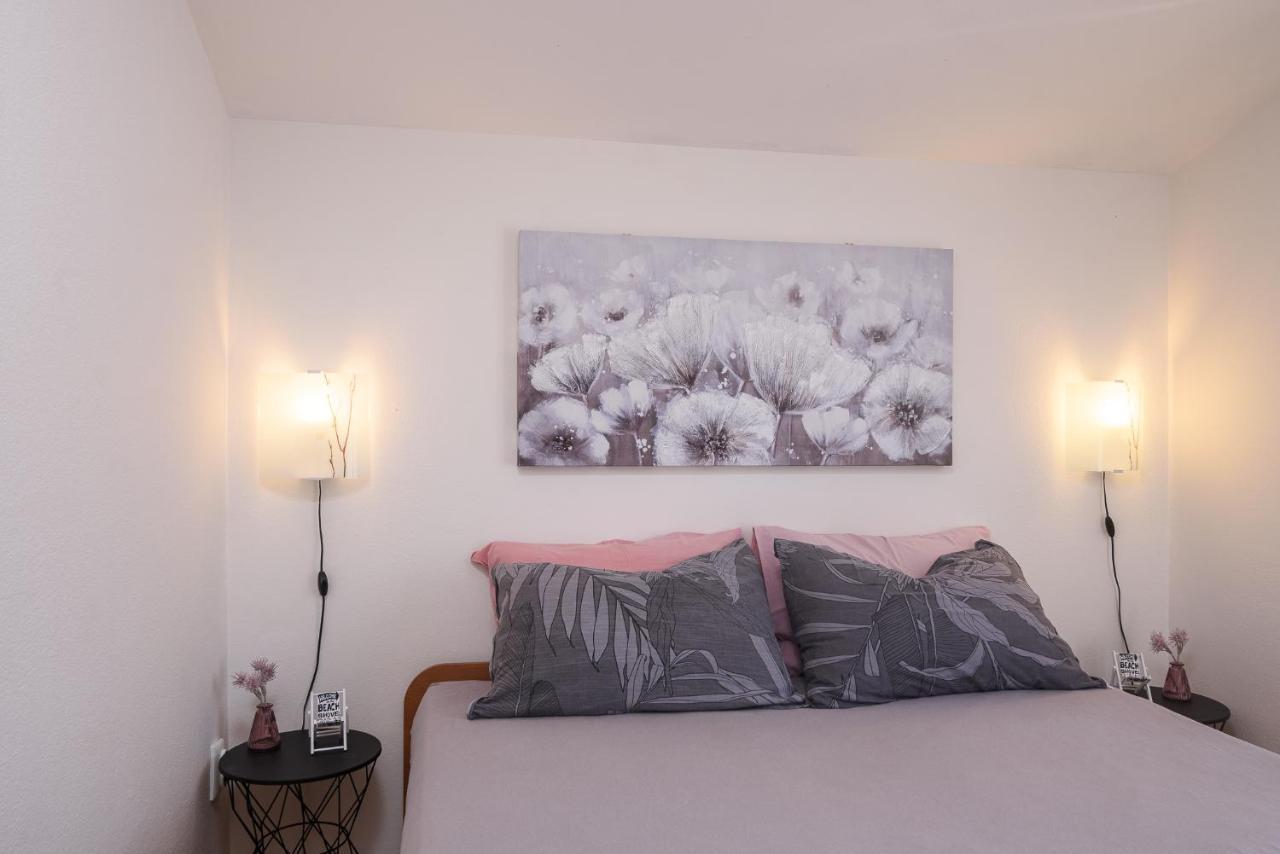 Vikeli Appartement Trogir Buitenkant foto