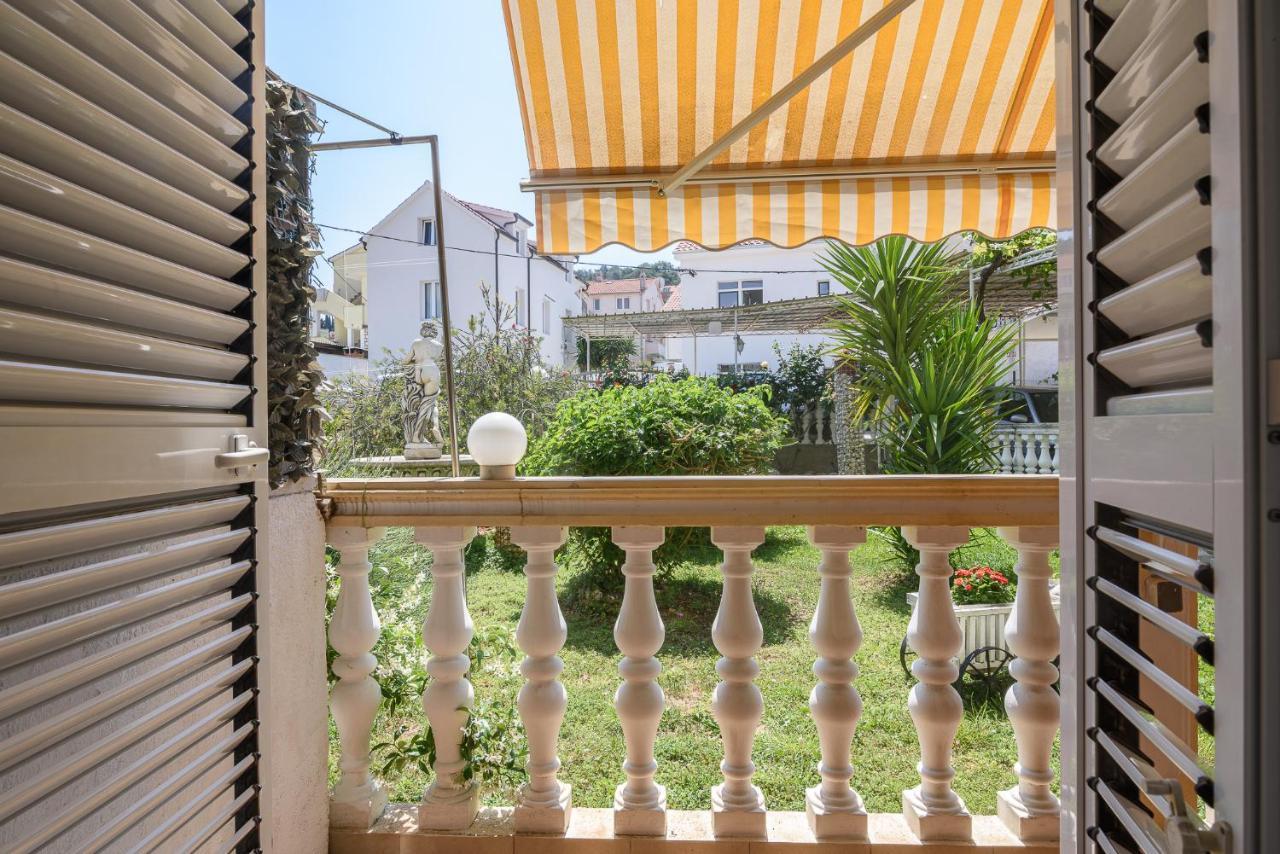 Vikeli Appartement Trogir Buitenkant foto
