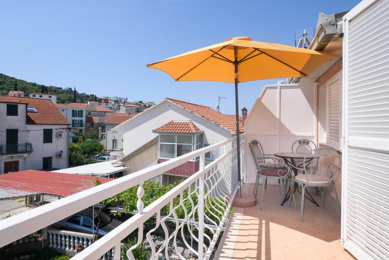 Vikeli Appartement Trogir Buitenkant foto