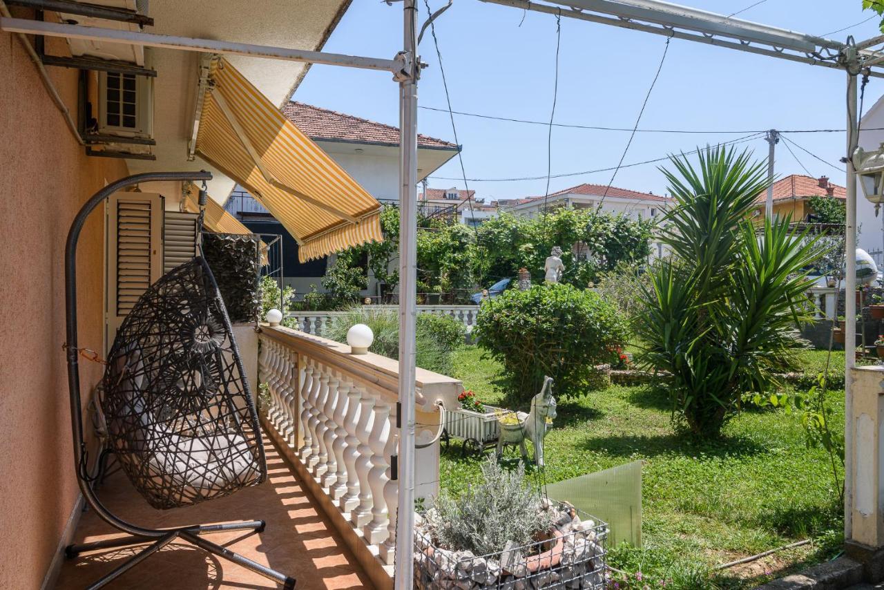 Vikeli Appartement Trogir Buitenkant foto